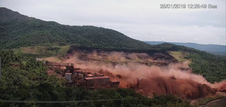 Brumadinho barragem desaba