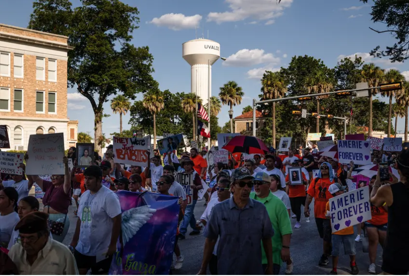 Texas Uvalde atentado junho 2022